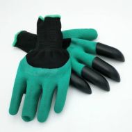 Praktické rukavice pro práci na zahrádce s plastovými drápy pro praváky