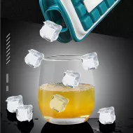Přenosný výrobník ledu s lahví na vodu - 2 v 1 