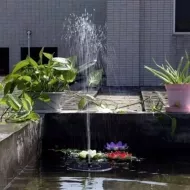 Solární zahradní fontána