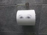 Toaletní papír - oči