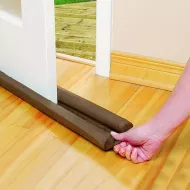 Chránič dveří a oken proti průvanu